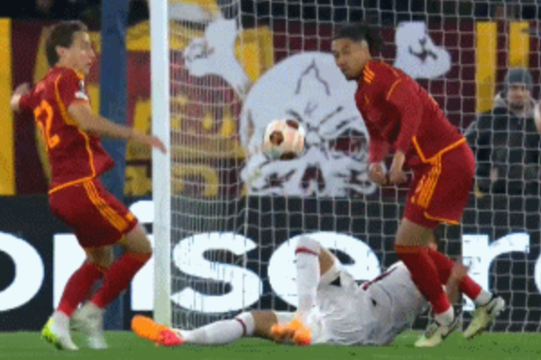 歐聯(lián)杯1/4決賽羅馬2-0 AC米蘭領(lǐng)先取得優(yōu)勢(shì)