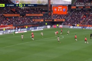 個人能力！登貝萊右路內(nèi)切抽射破門，巴黎1-0領(lǐng)先洛里昂！